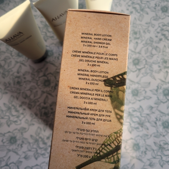 NIB AHAVA Mineral Body Lotion, Shower Gel, And Hand Cream Boxed Set - Picture 5 of 5
